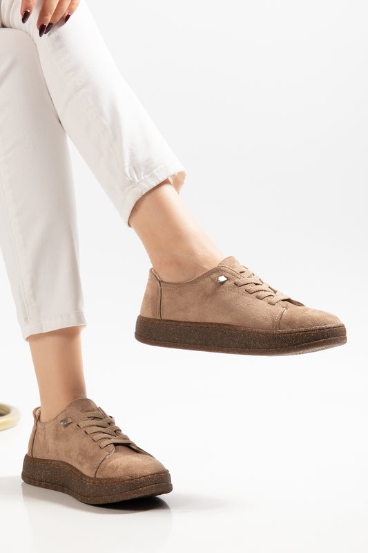 VENTO COMFORT TABAN BAĞCIKLI KADIN GÜNLÜK SNEAKER AYAKKABI - Bej Süet