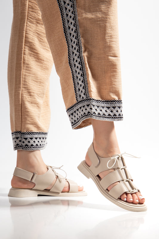 Candola Arkası Cırtcırtlı Bej Ortopedik Sandalet